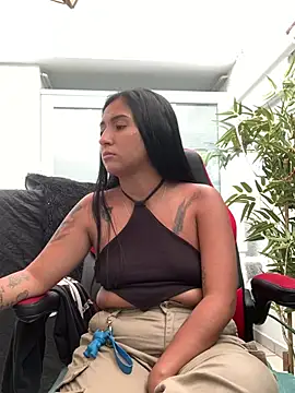 Snapshot of luna_asss chatting on March 4, 4:52 pm luna asss online show from March 4, 4:52 pm