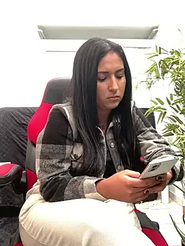 Snapshot of luna_asss chatting on March 8, 9:29 pm luna asss online show from March 8, 9:29 pm