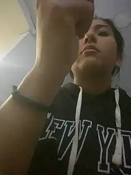 Snapshot of luna_asss chatting on March 9, 4:49 am luna asss online show from March 9, 4:49 am