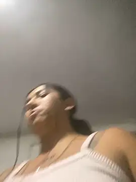 Snapshot of luna_asss chatting on March 17, 11:21 pm luna asss online show from March 17, 11:21 pm