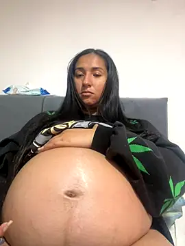 Snapshot of luna_asss chatting on November 11, 5:57 pm luna asss online show from November 11, 5:57 pm