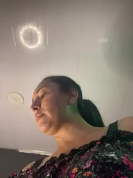 Snapshot of luna_asss chatting on February 10, 9:30 pm luna asss online show from February 10, 9:30 pm