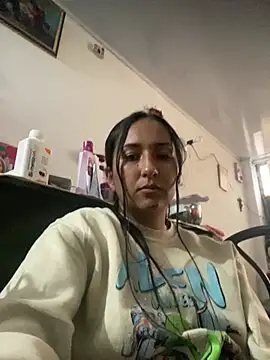 Snapshot of luna_asss chatting on February 16, 10:17 pm luna asss online show from February 16, 10:17 pm