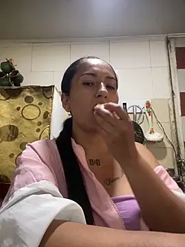 Snapshot of luna_asss chatting on March 2, 8:59 pm luna asss online show from March 2, 8:59 pm