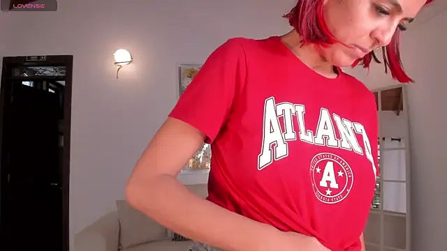 Snapshot of VictoriaMilan_ chatting on February 6, 8:34 pm VictoriaMilan online show from February 6, 8:34 pm