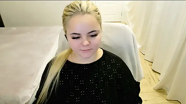 lovely-eyes online show from January 4, 2:56 am