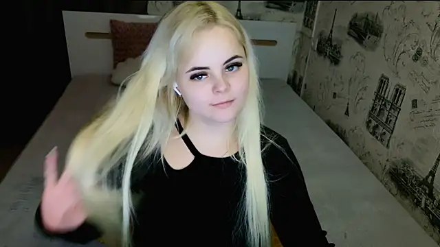 lovely-eyes online show from March 19, 8:02 pm