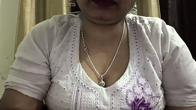 Gulaboo bhabi online show from February 15, 3:39 pm