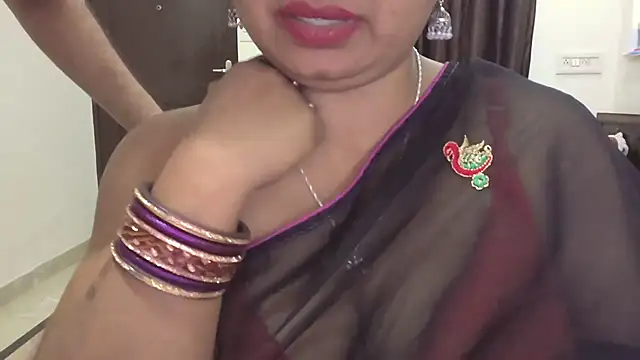 Gulaboo bhabi online show from February 18, 10:03 pm