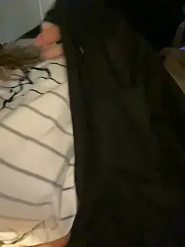 Snapshot of Sweet___Emily chatting on December 6, 5:33 pm Sweet   Emily online show from December 6, 5:33 pm