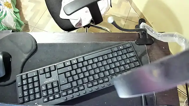 Amy Walker online show from April 19, 4:50 pm