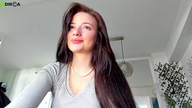 Snapshot of IreneVON chatting on April 25, 4:59 am IreneVON online show from April 25, 4:59 am