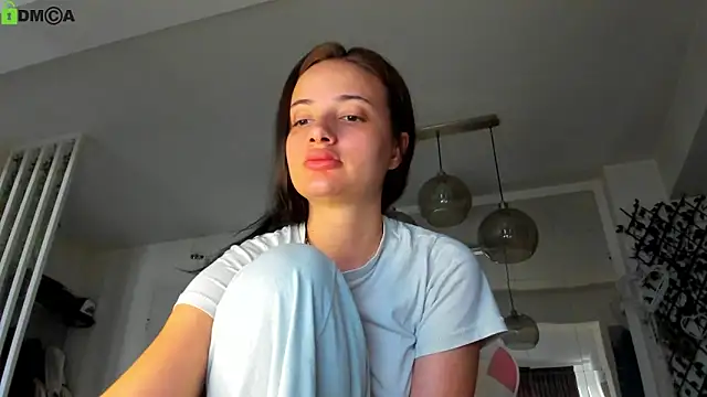 Snapshot of IreneVON chatting on May 23, 4:29 am IreneVON online show from May 23, 4:29 am