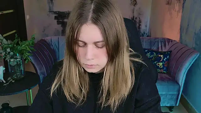Snapshot of FioraMarmoris chatting on February 6, 1:10 pm FioraMarmoris online show from February 6, 1:10 pm