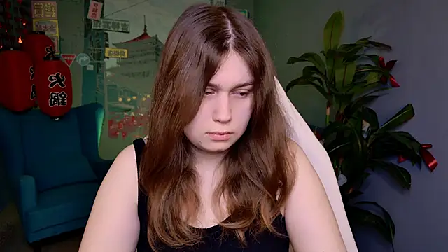 FioraMarmoris online show from March 7, 5:04 am