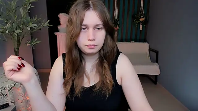 FioraMarmoris online show from March 11, 6:52 am