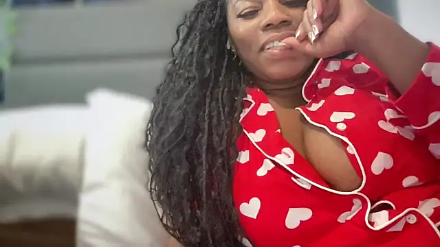 selena42 online show from February 10, 4:05 am