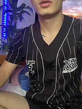 danny 42027 online show from March 21, 8:50 pm