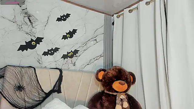 Snapshot of angeli_sexi chatting on October 23, 12:43 am angeli sexi online show from October 23, 12:43 am