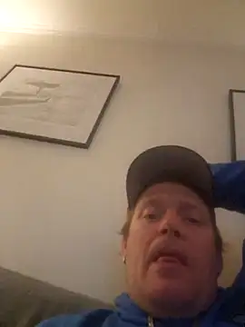 everyoneneeds online show from February 15, 9:26 pm