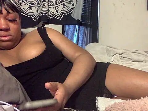 Snapshot of Sexy_ebony_BunNey chatting on March 29, 12:05 pm Sexy ebony BunNey online show from March 29, 12:05 pm
