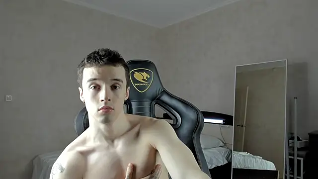 Snapshot of MasonWarholl chatting on February 9, 5:43 pm MasonWarholl online show from February 9, 5:43 pm