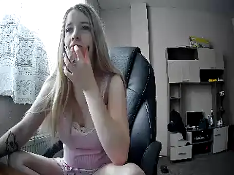 ViolaCandy online show from December 2, 6:52 am