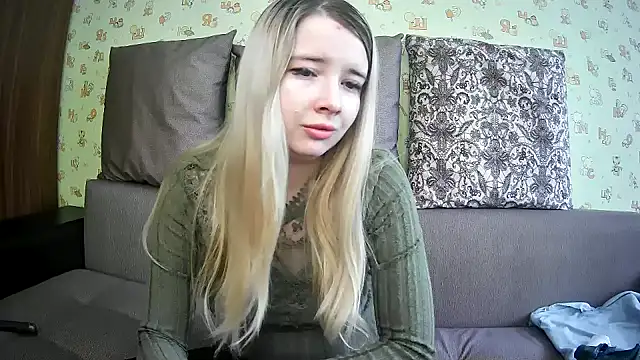 ViolaCandy online show from March 11, 5:27 am