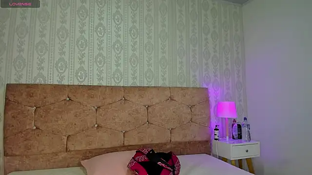 liaa 18 online show from September 25, 3:32 am