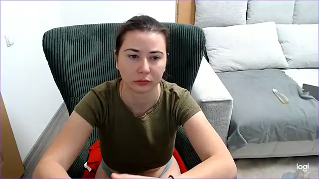 Snapshot of VioletaFlower7 chatting on October 5, 9:07 am VioletaFlower7 online show from October 5, 9:07 am