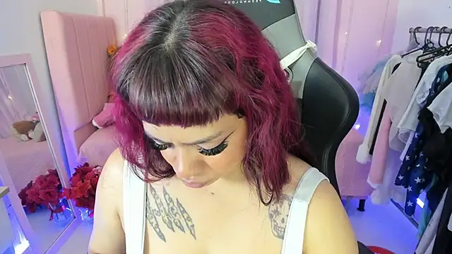 zoesullivan online show from February 28, 9:32 am