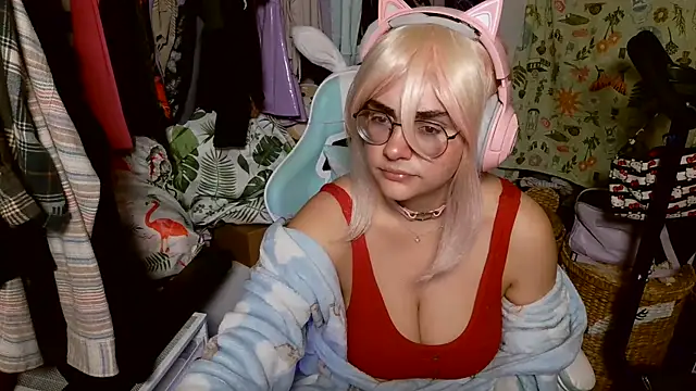 Snapshot of mochi_rainbow chatting on January 15, 8:26 pm mochi rainbow online show from January 15, 8:26 pm