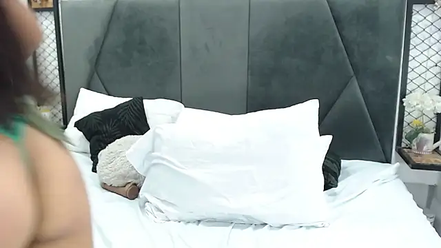 MilaaAdams online show from January 18, 11:54 am