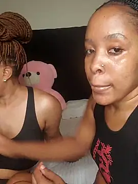 R-thequeen online show from March 6, 10:34 am