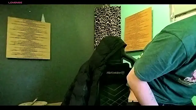 Snapshot of savage_daddyy chatting on February 5, 1:05 pm savage daddyy online show from February 5, 1:05 pm