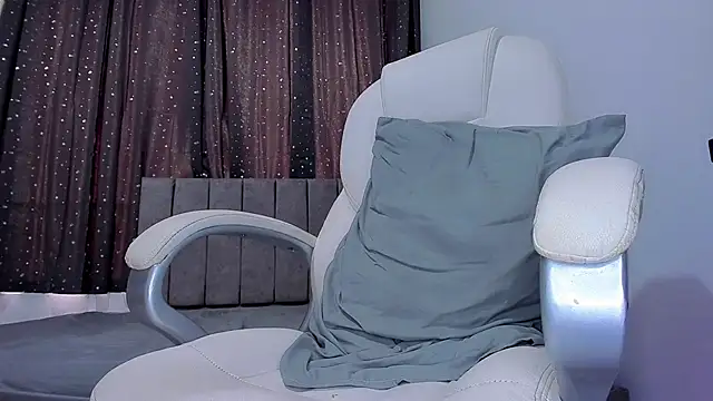 Snapshot of Jake_evans chatting on January 24, 6:14 pm Jake evans online show from January 24, 6:14 pm