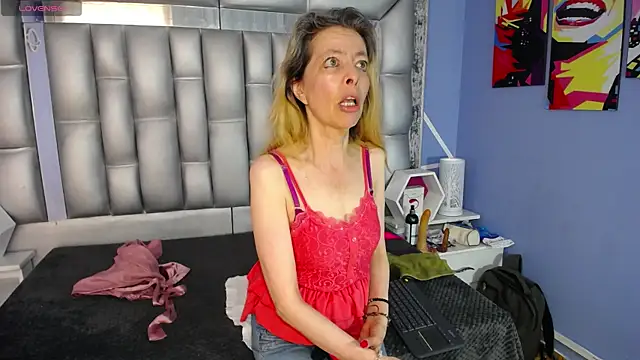 sophia ny online show from September 16, 1:56 pm