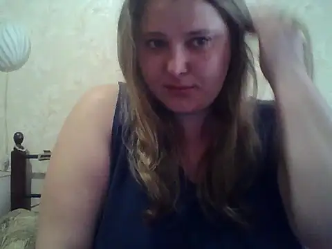 Snapshot of ParisMimi chatting on April 28, 9:03 am ParisMimi online show from April 28, 9:03 am