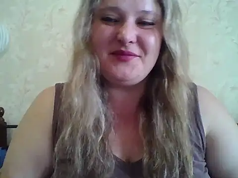 Snapshot of ParisMimi chatting on May 16, 6:43 am ParisMimi online show from May 16, 6:43 am