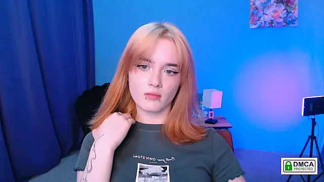 liana kisses online show from January 2, 10:44 pm