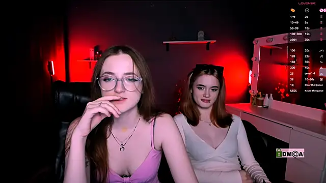 liana kisses online show from March 4, 11:32 pm