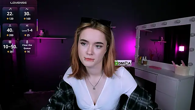 liana kisses online show from March 9, 2:07 am