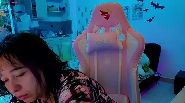 Snapshot of FernandaOrtegaaa chatting on June 8, 12:14 am FernandaOrtegaaa online show from June 8, 12:14 am