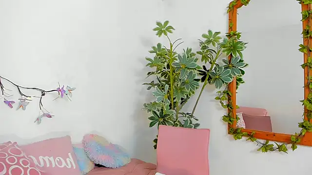 BarbaraKnox  online show from February 28, 6:42 pm