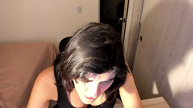 misstoya online show from May 22, 3:02 am