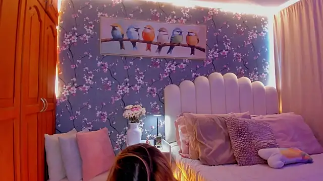 martinaaricci online show from April 20, 4:21 pm