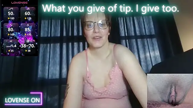 PernillaGirl online show from March 2, 4:32 pm