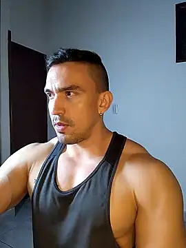 Snapshot of jhay-crux chatting on September 17, 9:33 am jhay-crux online show from September 17, 9:33 am