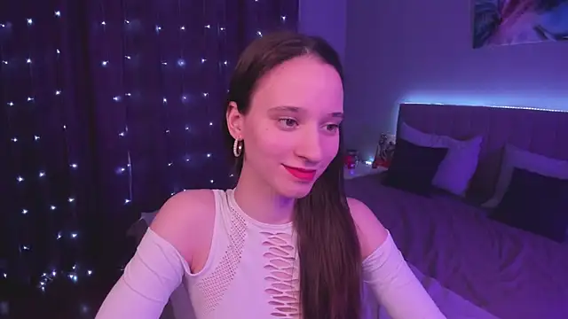 Snapshot of StaceySunny chatting on February 10, 9:47 pm StaceySunny online show from February 10, 9:47 pm