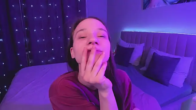 Snapshot of StaceySunny chatting on February 12, 5:26 pm StaceySunny online show from February 12, 5:26 pm